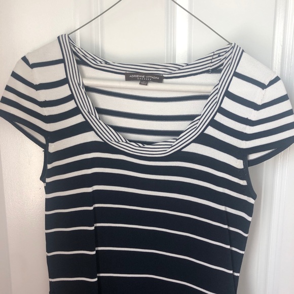 Women’s Adrienne Vittadini Navy & White Striped Dress. Size XS. Pet/Smoke Free - Picture 3 of 4